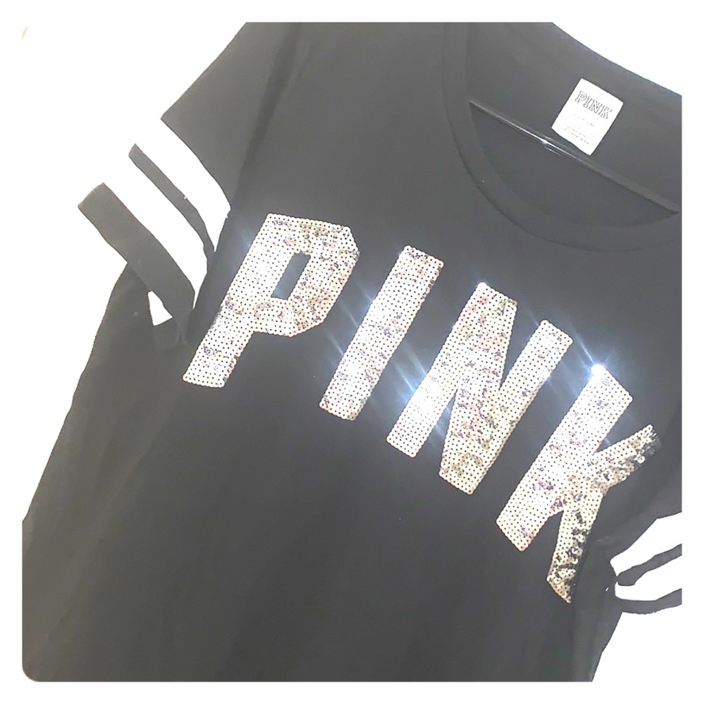 PINK VICTORIA’S SECRET SHIRT !